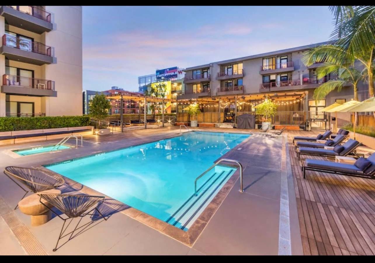 Hollywood Walk Of Fame Free Parking Pool Hot Tub Los Ángeles